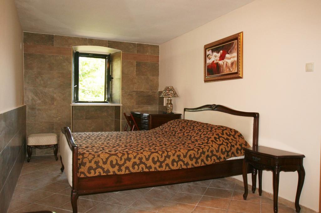 Holiday Home Ametist Cattaro Esterno foto